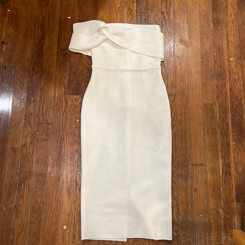 NWOT White Midi off-shoulder dress